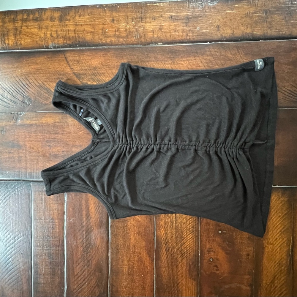 Black Sleeveless Women's Top